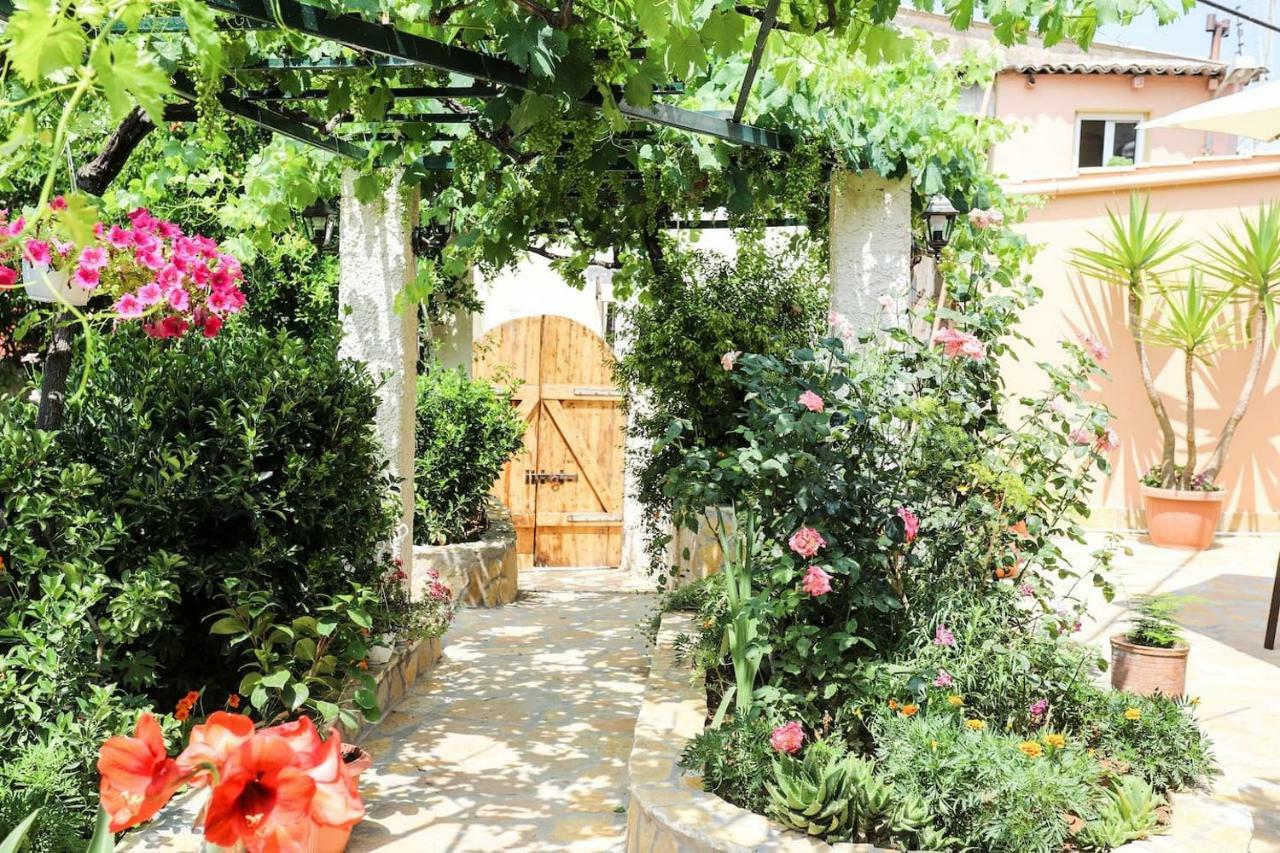 Affittacamere Garden House Kastellani Kastellanoi  Esterno foto